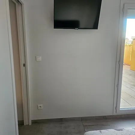 شقة Avec Rooftop آجد